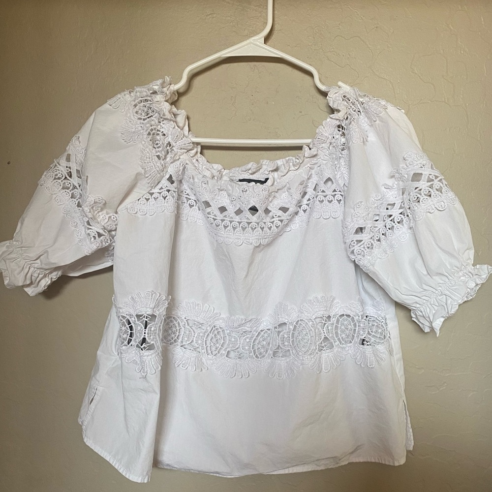 Adorable lacey crop top perfect for summer!
